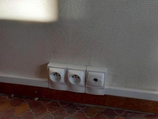 Modernisez votre espace avec de nouvelles prises et interrupteurs via Terrien electricité sur Maromme